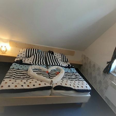 Apartmany Pod Marianskymi Schody Albrechtice v Jizerskych horach Exteriör bild